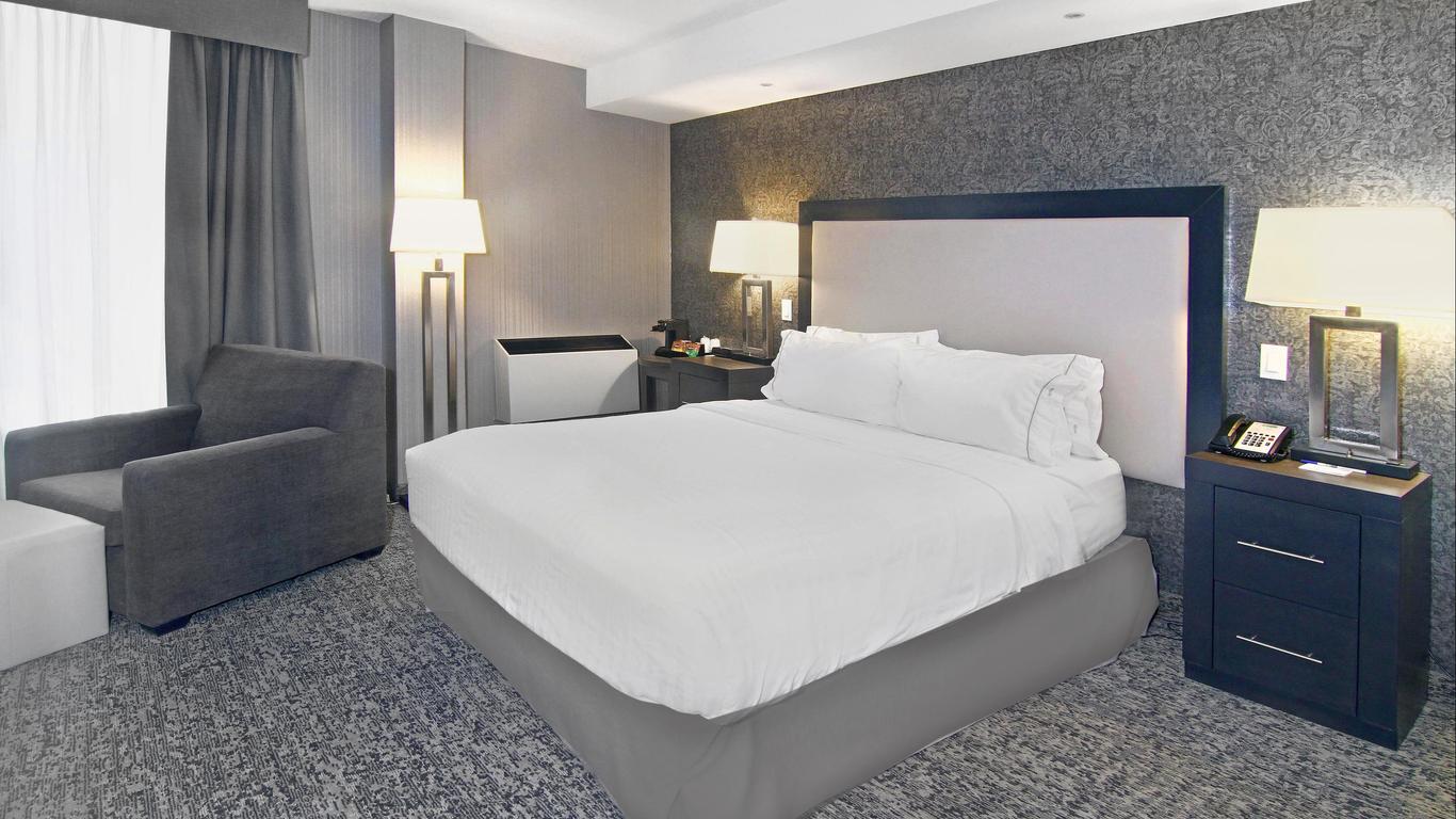 Holiday Inn Express Hotel & Suites Calgary, An IHG Hotel