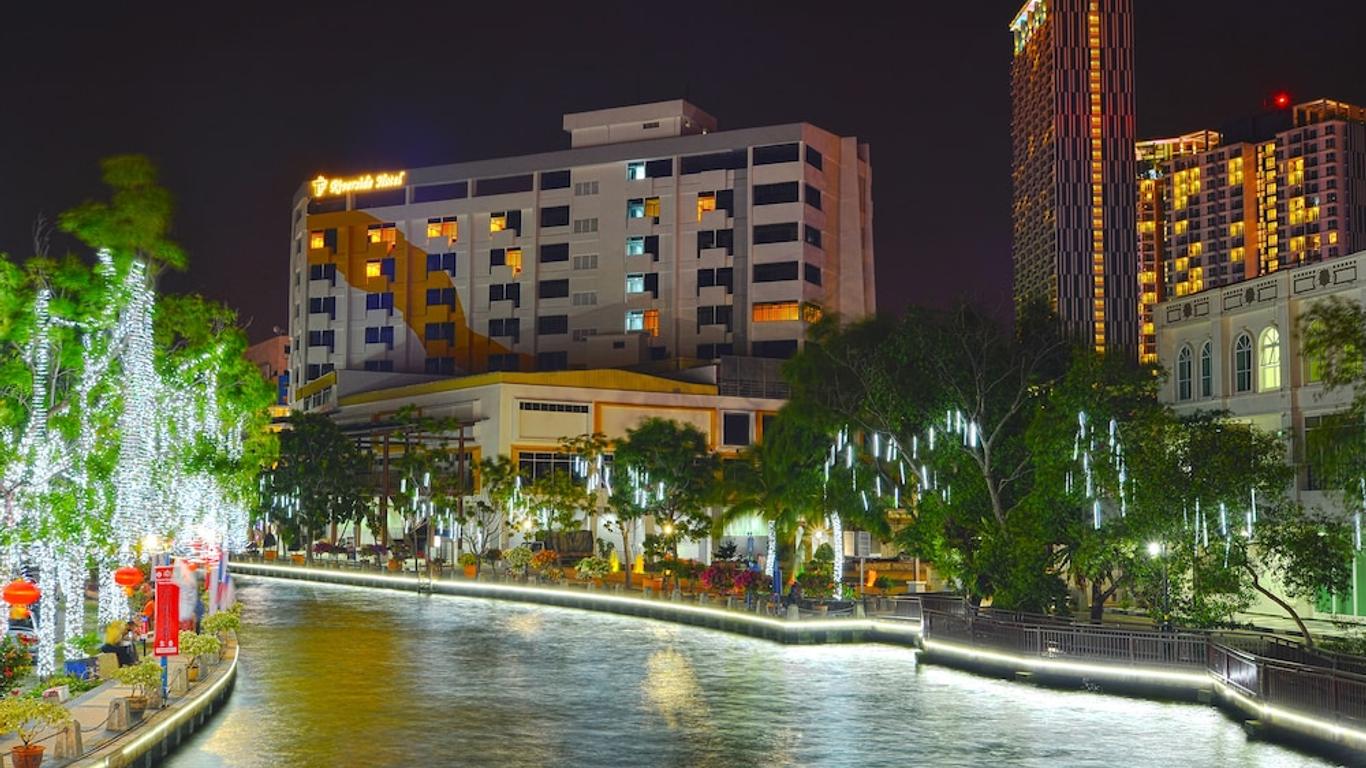 Tf Riverside Hotel