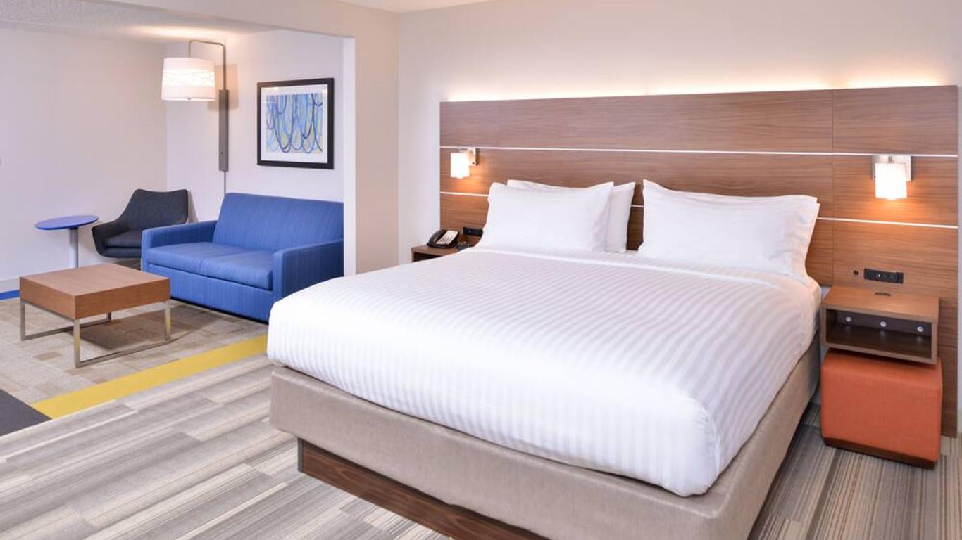 Holiday Inn Express Hotel & Suites Indianapolis Dtn-Conv Ctr, An IHG Hotel
